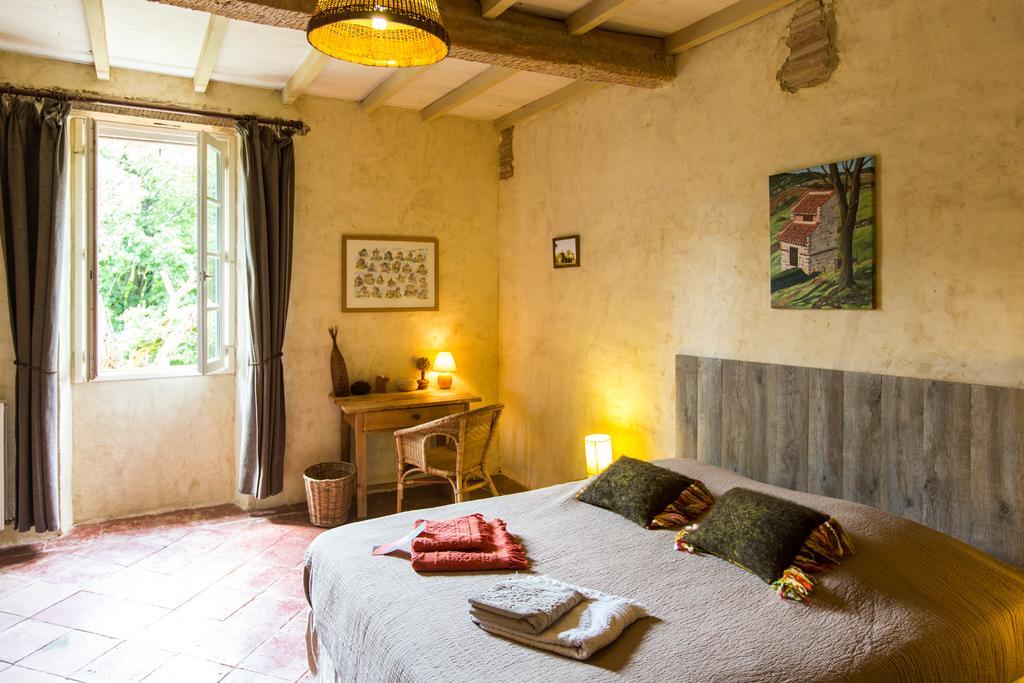 Parisot Au Mas Des Calmettes住宿加早餐旅馆 外观 照片