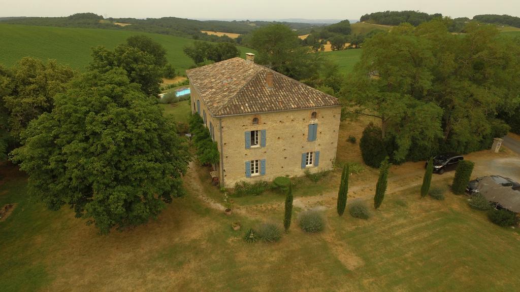 Parisot Au Mas Des Calmettes住宿加早餐旅馆 外观 照片